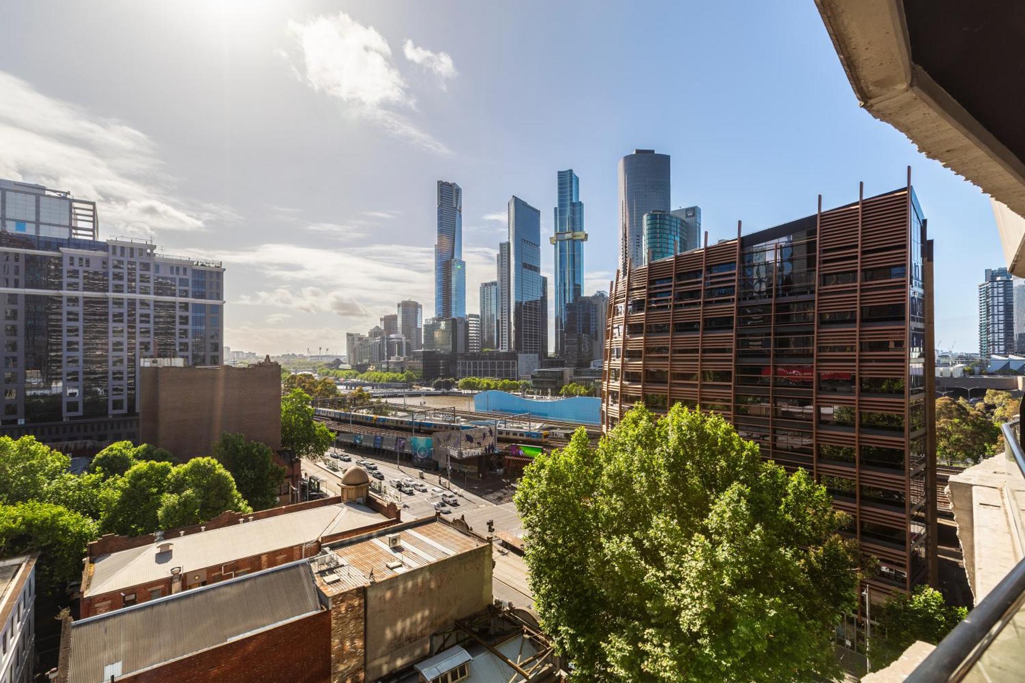 Riverview Suites By Edgetrip Melbourne Exterior photo